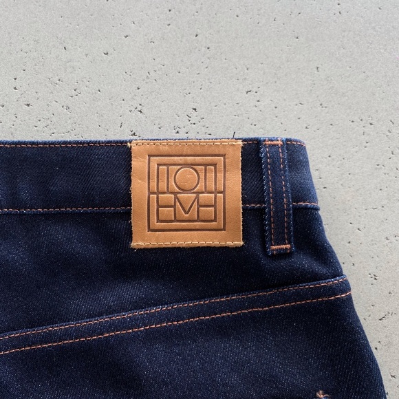 TOTEME high waisted jeans size 30 - fit small - reco for standard size 28 - Picture 3 of 4